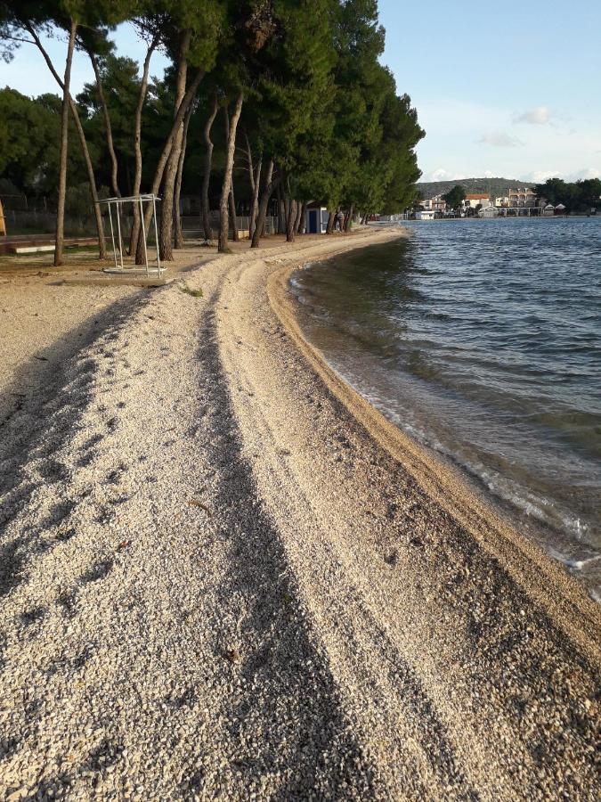 Apartman Soto Pirovac Buitenkant foto